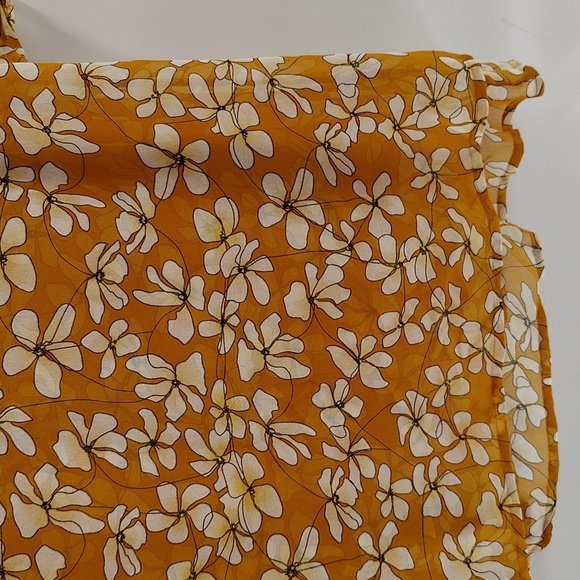 Cabi Thrive Butterscotch Blouse Size Medium Floral Print Double Layered #3598 - Picture 6 of 9
